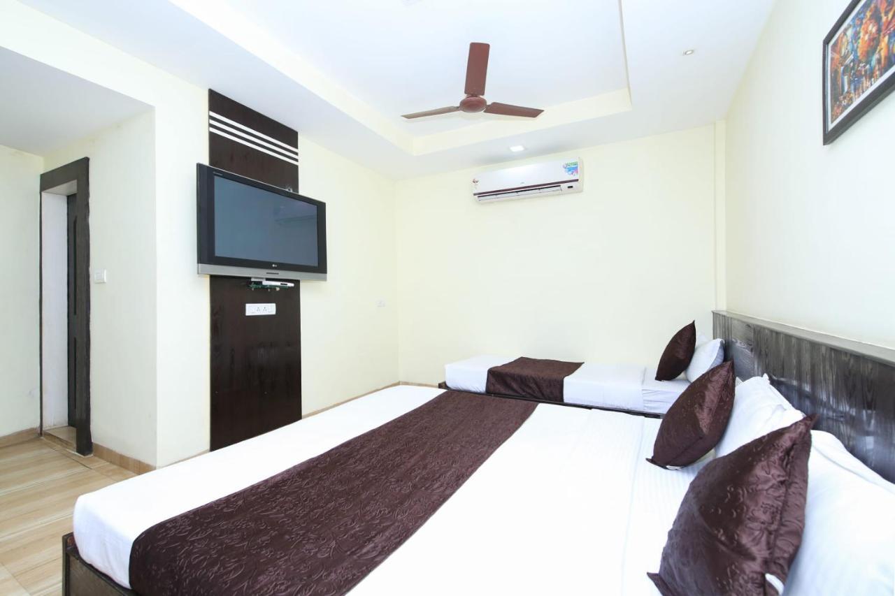 Oyo 2155 Hotel Wardhman Jabalpur Exteriér fotografie