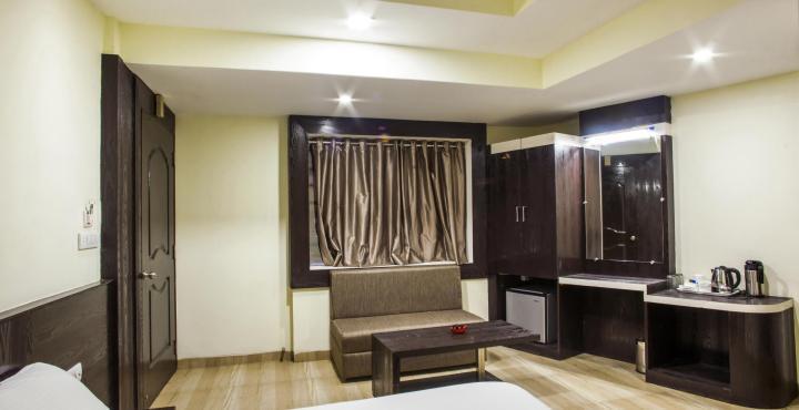 Oyo 2155 Hotel Wardhman Jabalpur Exteriér fotografie